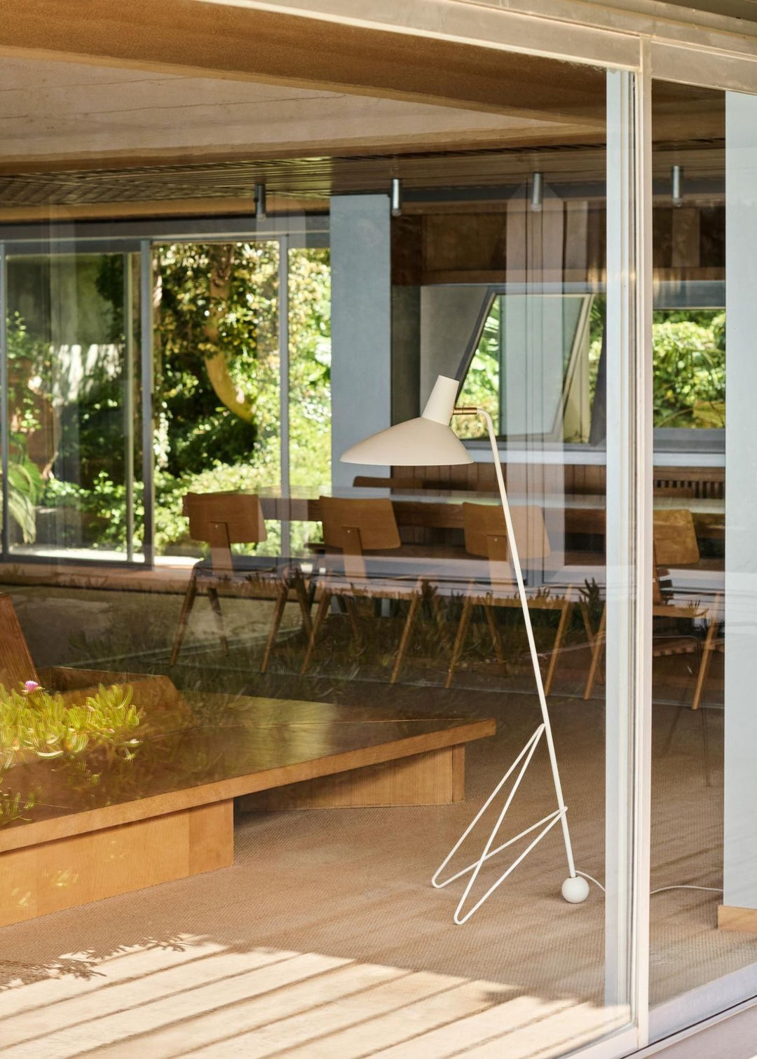 Tripod Floor Lamp HM8