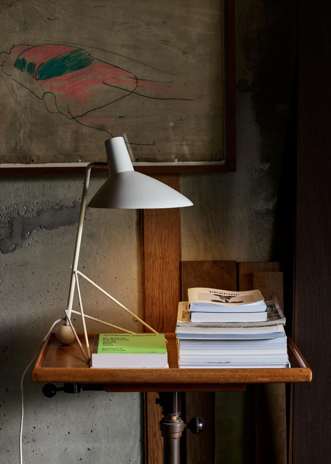Tripod Table Lamp HM9