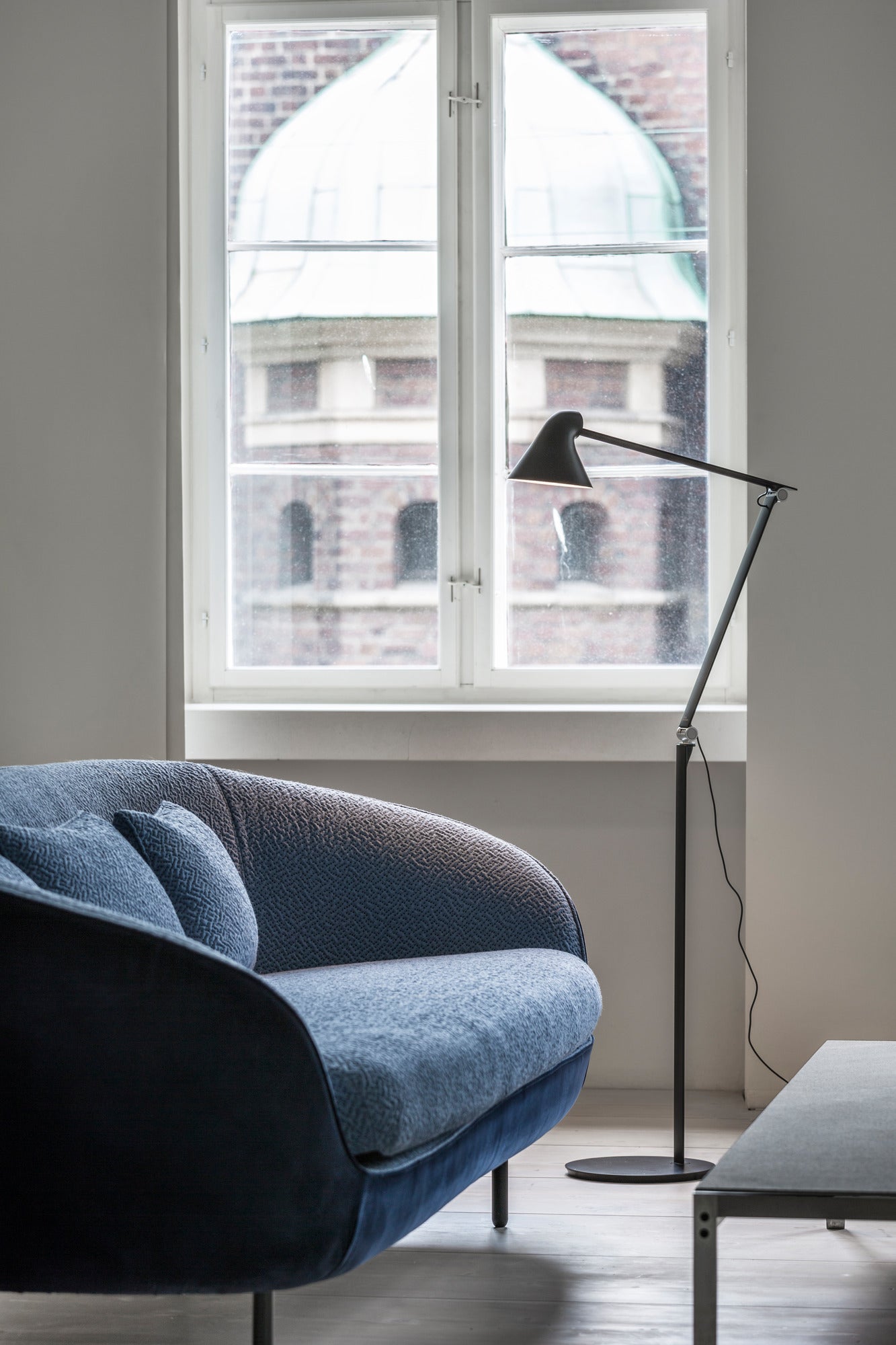 NJP Floor – LYKKE lighting - ブランド照明オンラインストア