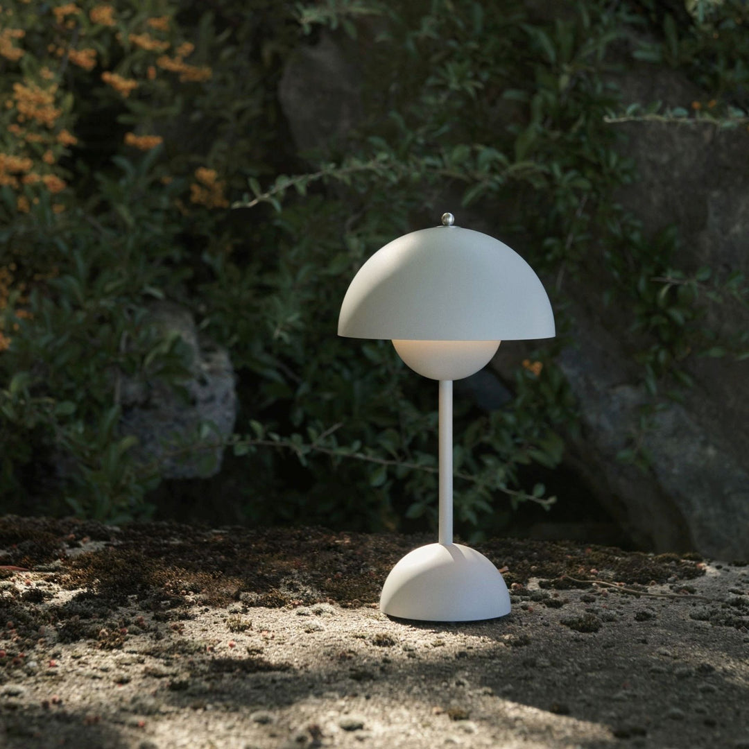 Flowerpot Portable Lamp VP9 Mg