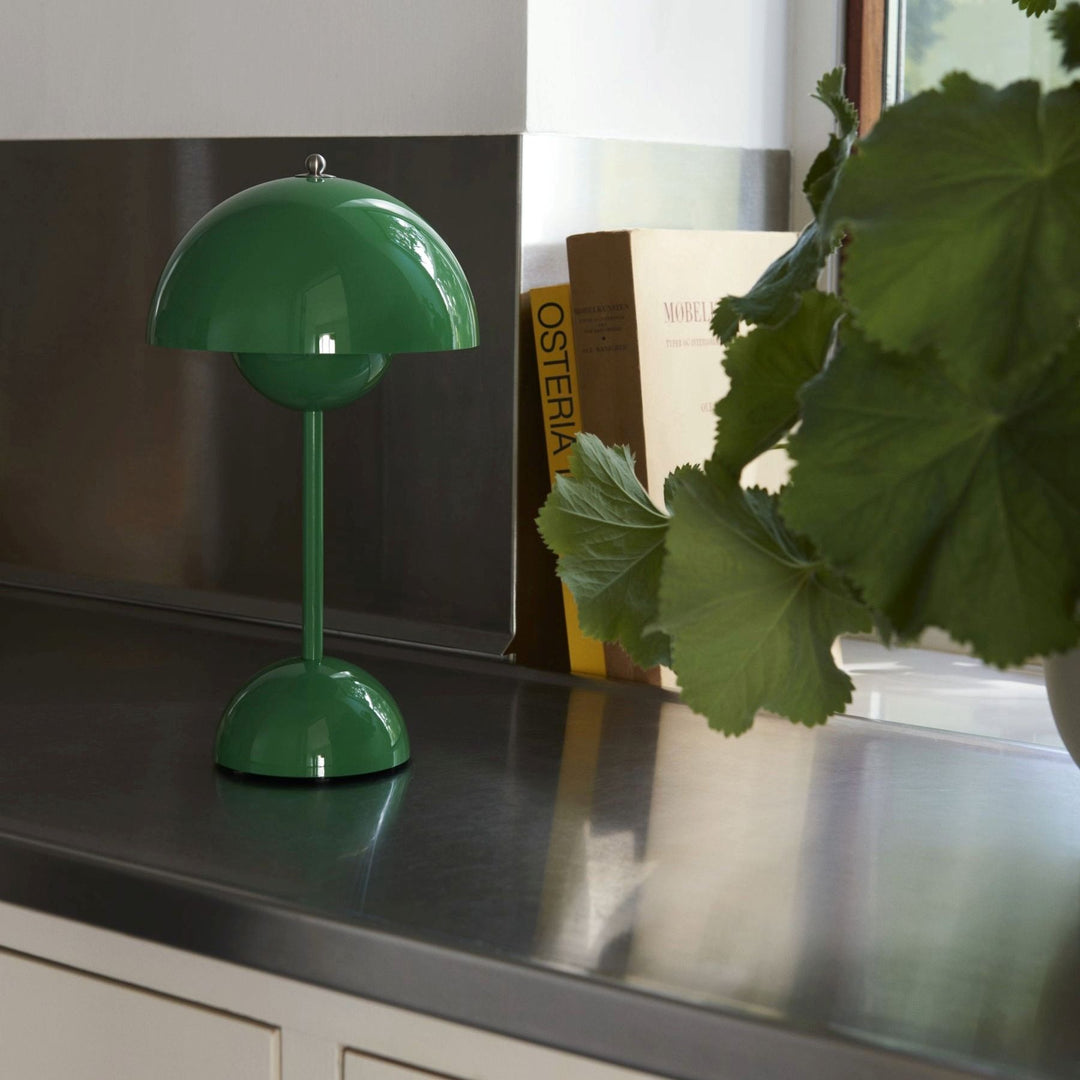 Flowerpot Portable Lamp VP9 Mg
